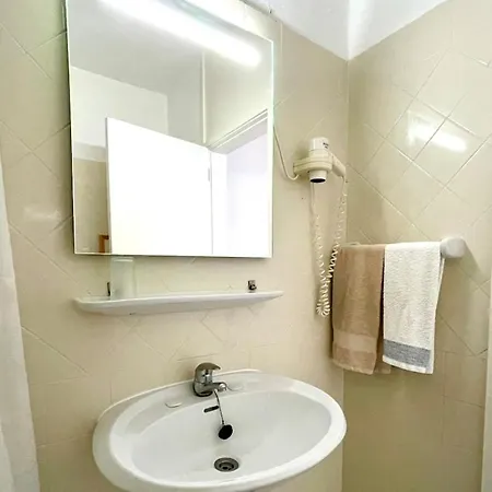 Apartment By The With Pool And Kids Area Albufeira